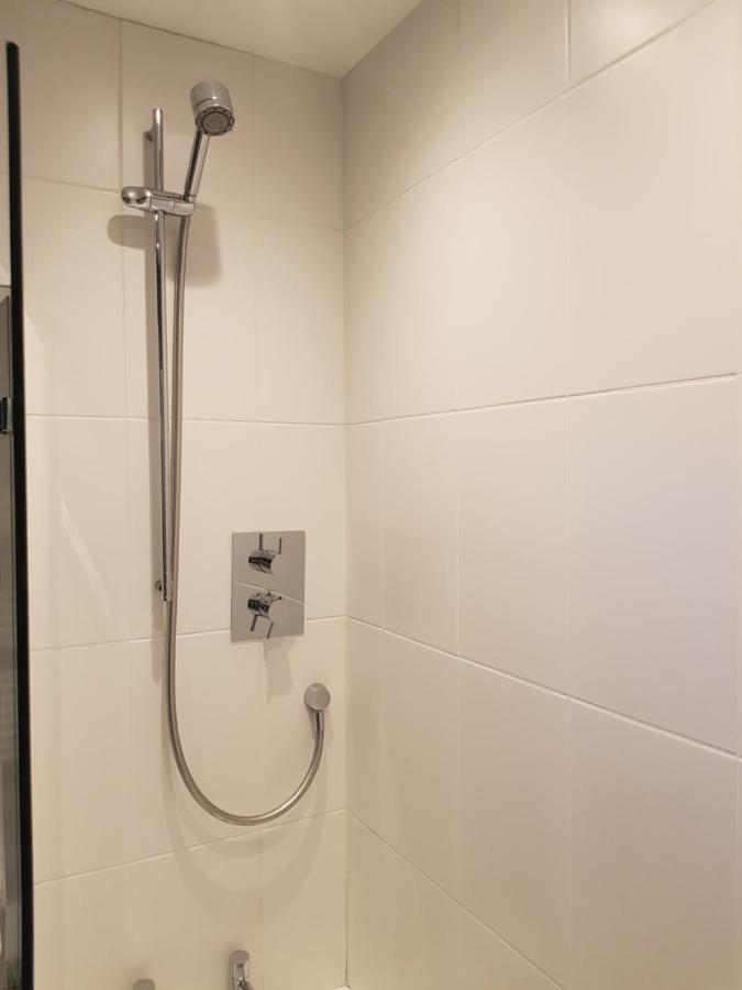 Limes Apartments Haywards Heath Ngoại thất bức ảnh